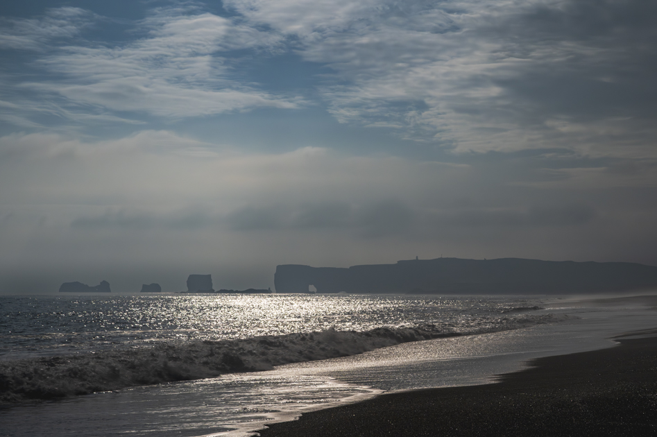 Reynisfjara Beach - Blick auf den Dyrhólaey