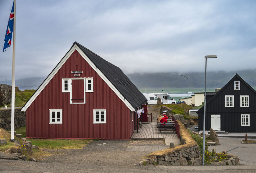 Langabúð, einem ehemaligen Lagerhaus von 1790