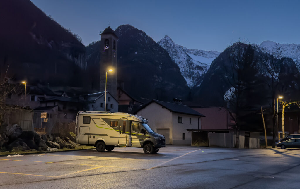 Camper auf dem Stellplatz Der Grosse auf dem Stellplatz - Hymer ML-T 570 Crossover