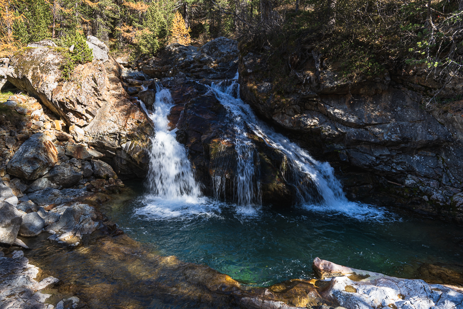 Cascada da Bernina, in der Nähe vom Bahnhof Morteratsch